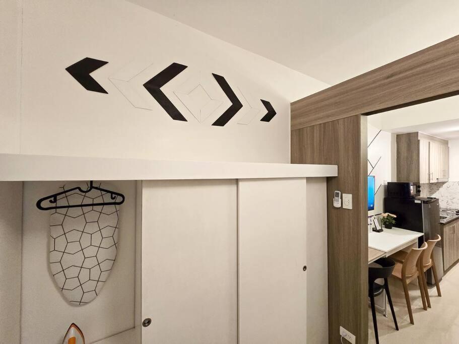 Apartment 1br Unit Condotel W Balcony Fame Residences -fm40