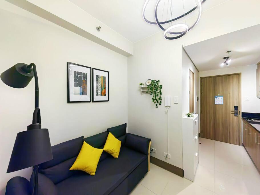 1br Condotel W Smartlock Fame Residences -fm24 Apartment