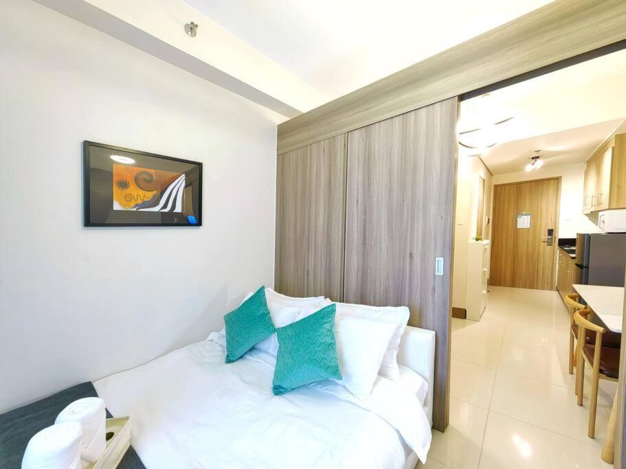 1br Condotel W Smartlock Fame Residences -fm24 Apartment