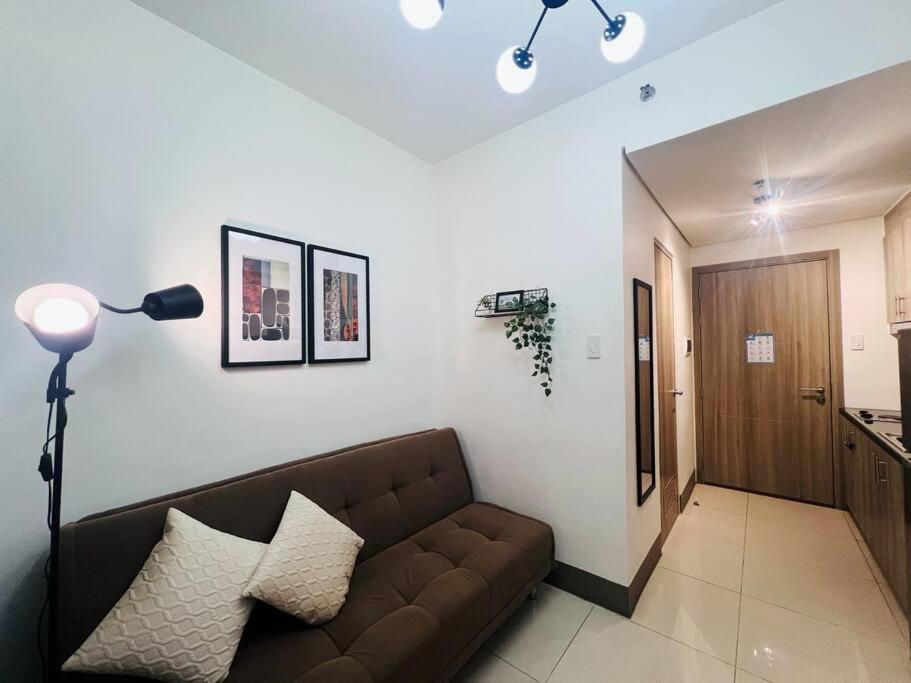 1br Unit Condotel W Balcony Fame Residences -fm20 *