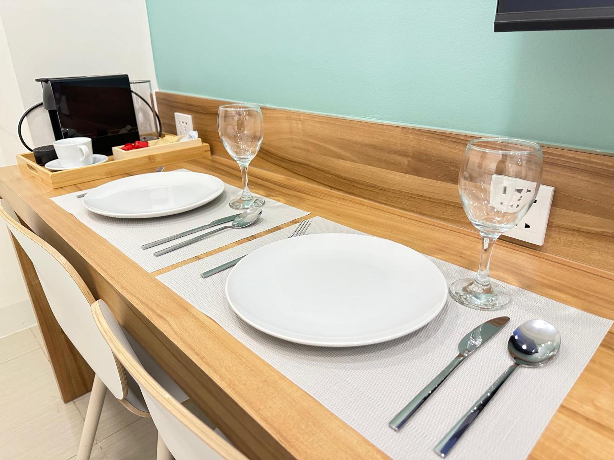 Shore Residences Premier C - Big - Amenity Facing Apartment Manila