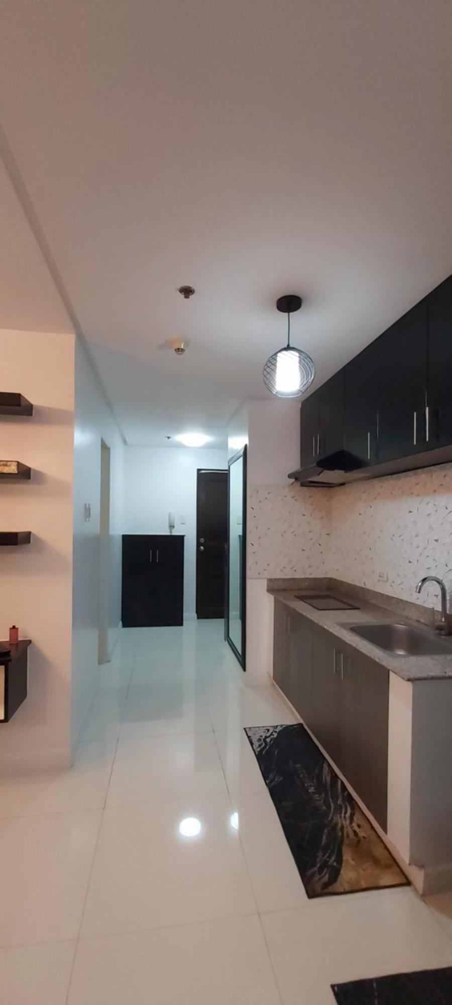 One Bedroom With Pool Apartment *