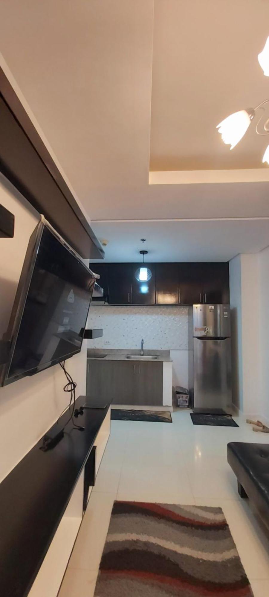 One Bedroom With Pool Apartment *