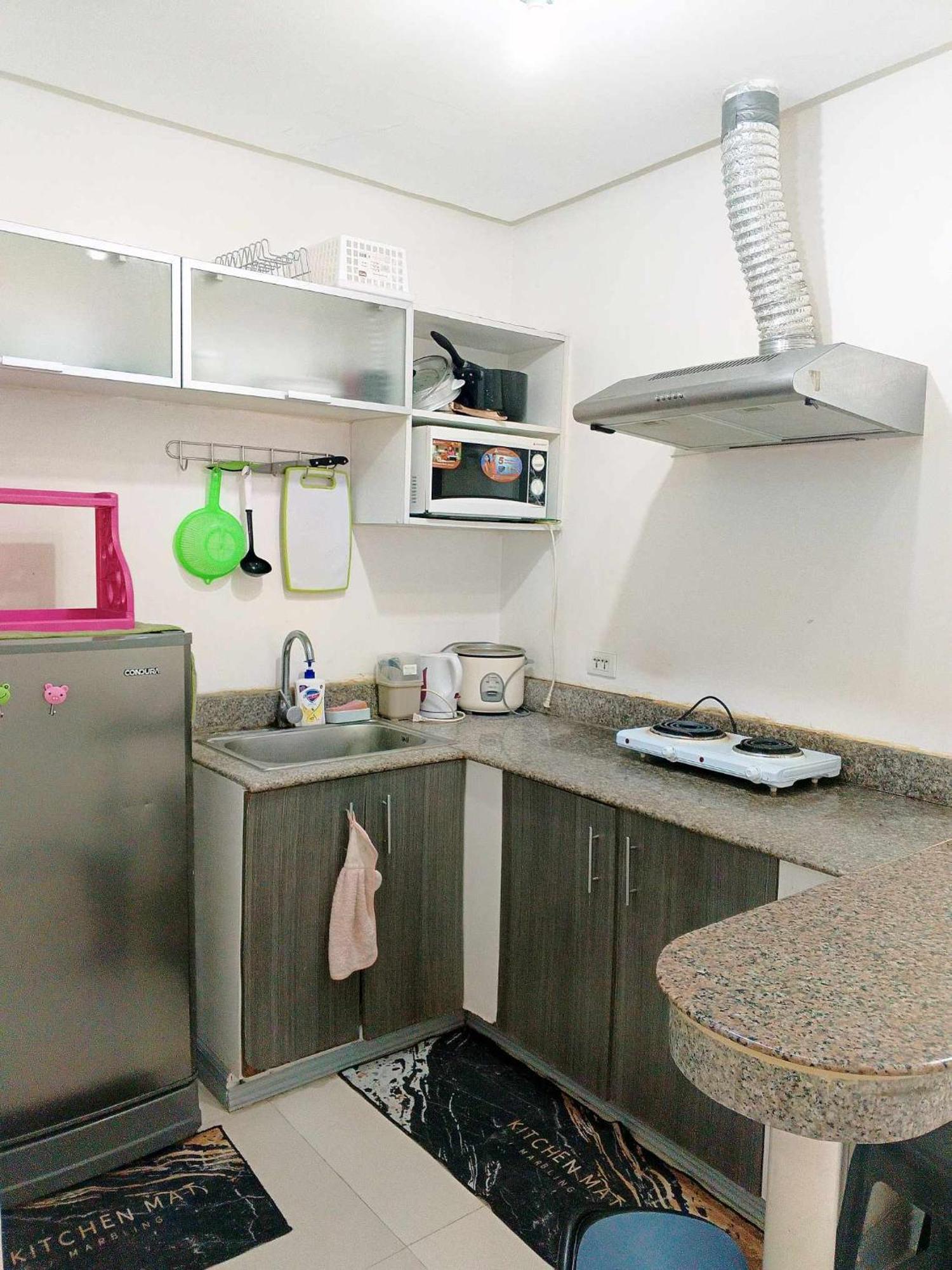 Birch Tower - Staycation In Apartment Manila