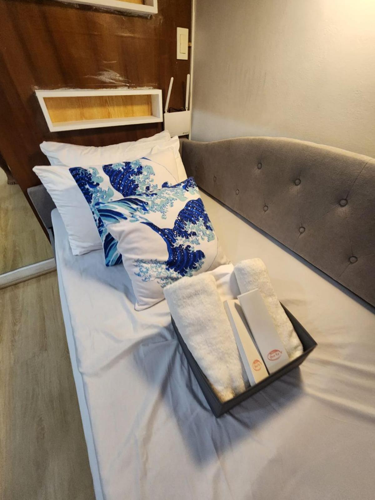 Apartment Muji Kltower Makati - Greenbelt - With Pool Access