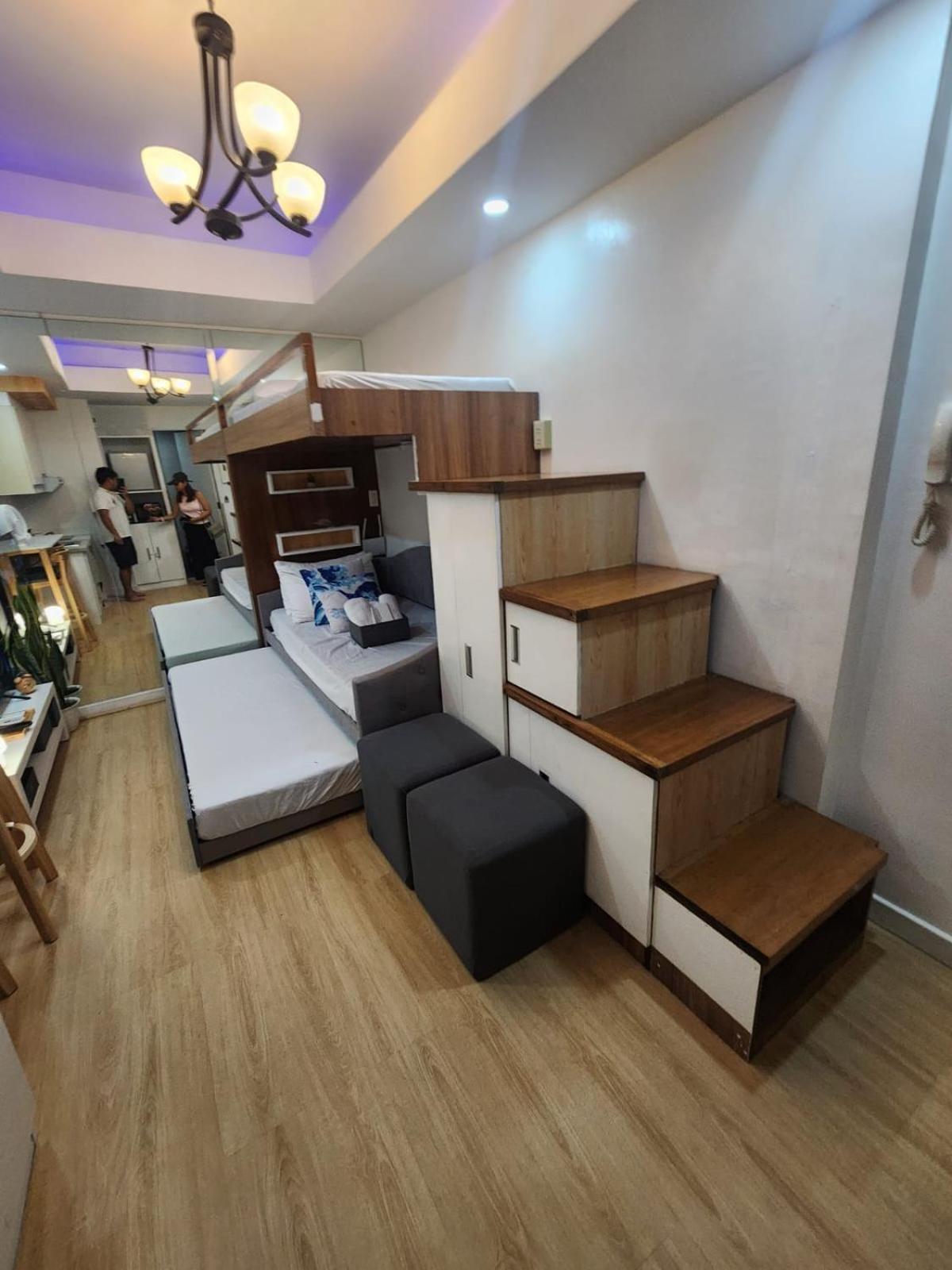 Muji Kltower Makati - Greenbelt - With Pool Access Apartment