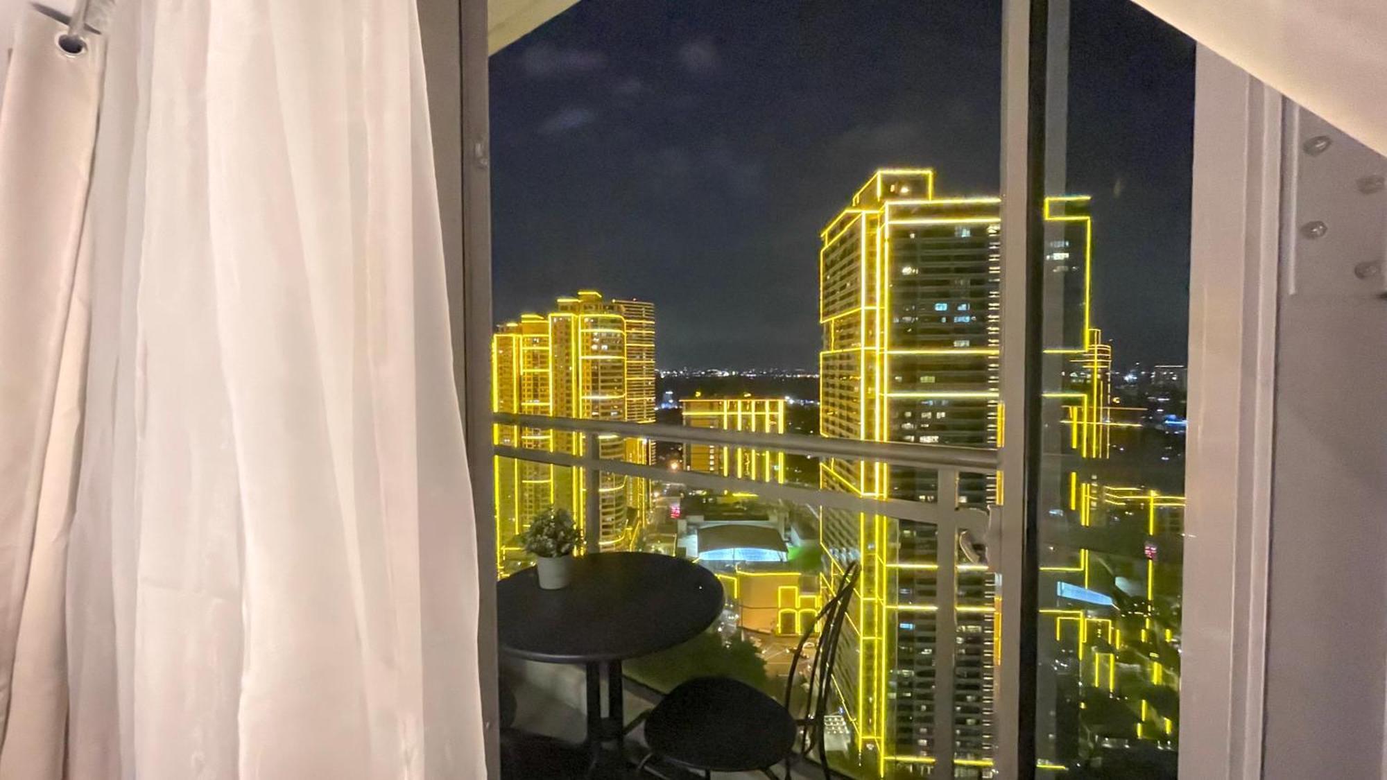 Staycation At Acqua Residences, Iguazu Tower Apartment