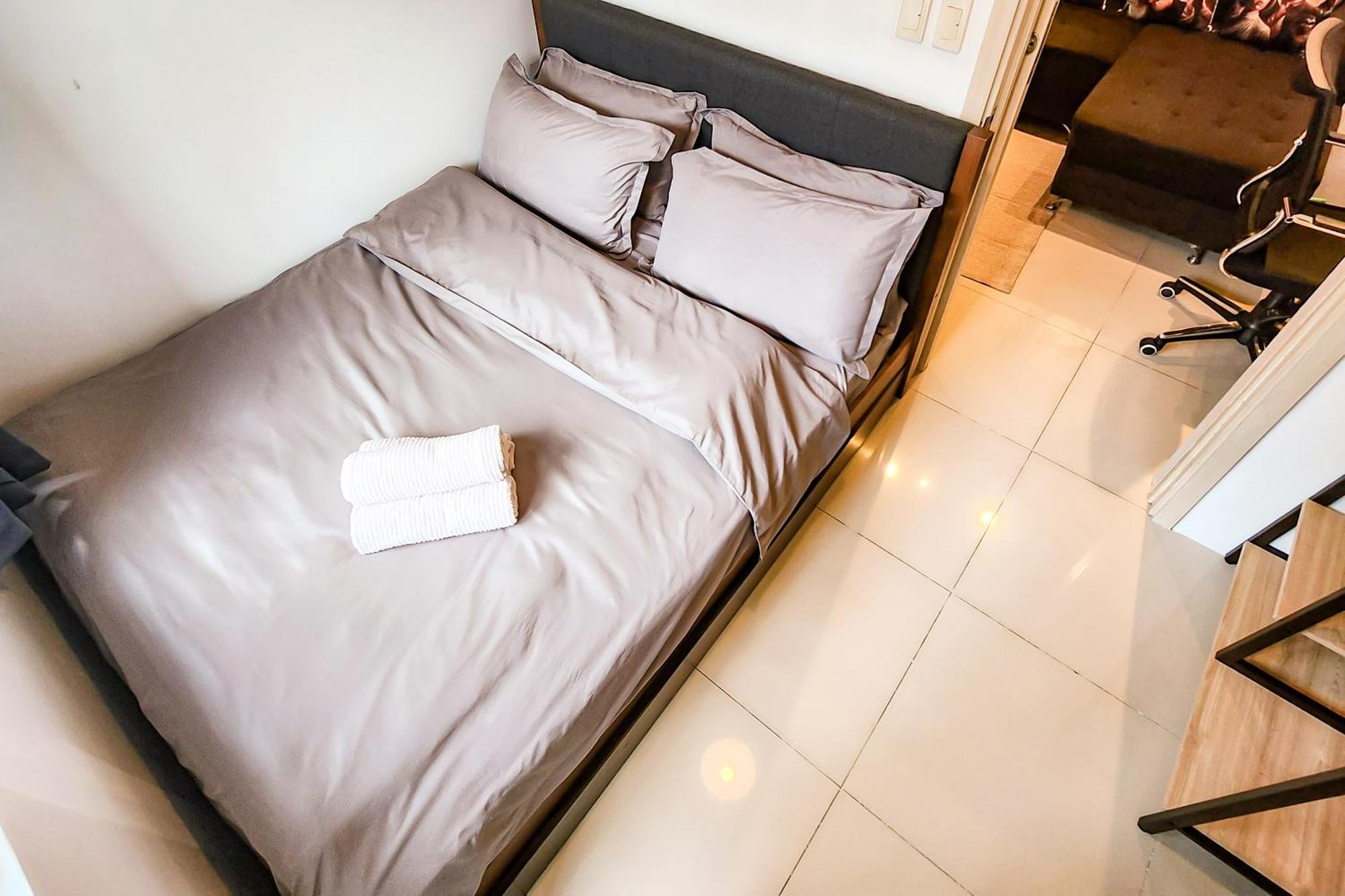 Starwars Vibe 2br In Makati With Electronic Dart Apartment
