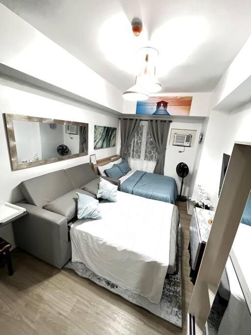 Belt Cozy At Vista Recto-33rd Floor Apartment Manila