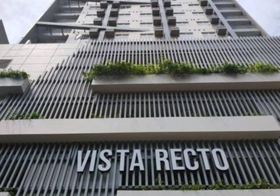 Apartment Belt Cozy At Vista Recto-33rd Floor Manila
