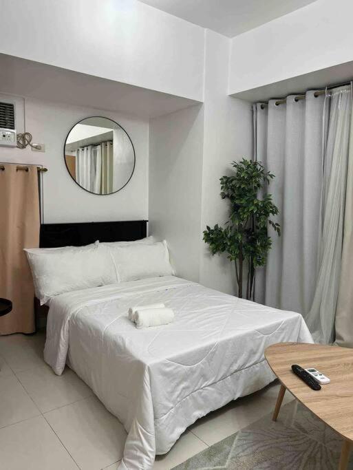At Viceroy 4 Taguig Apartment *