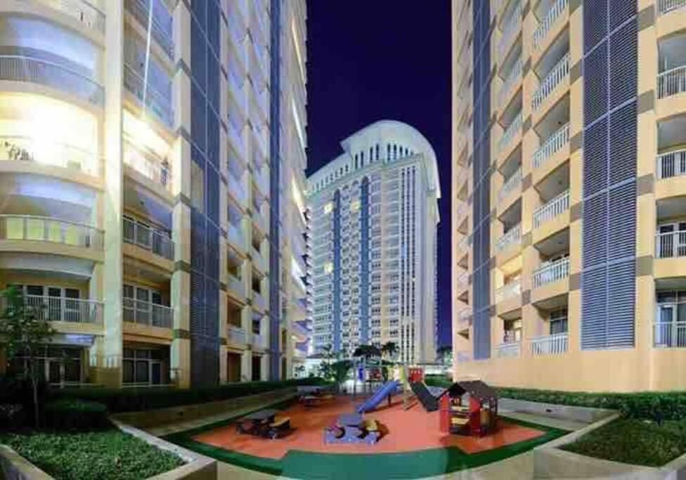 At Viceroy 4 Taguig Apartment *