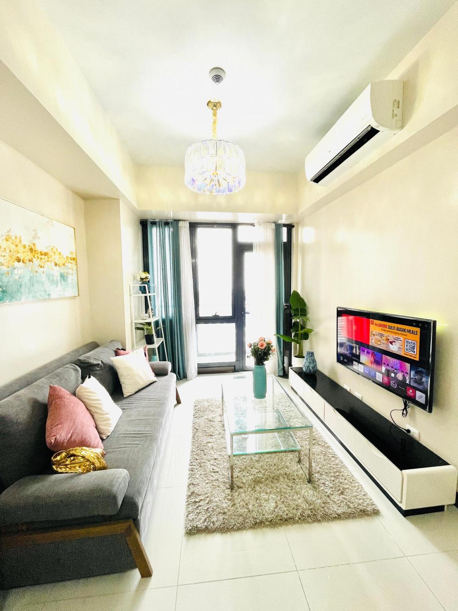 1br Staycation At The Florence Mckinley Hill Bgc Taguig Apartment Manila