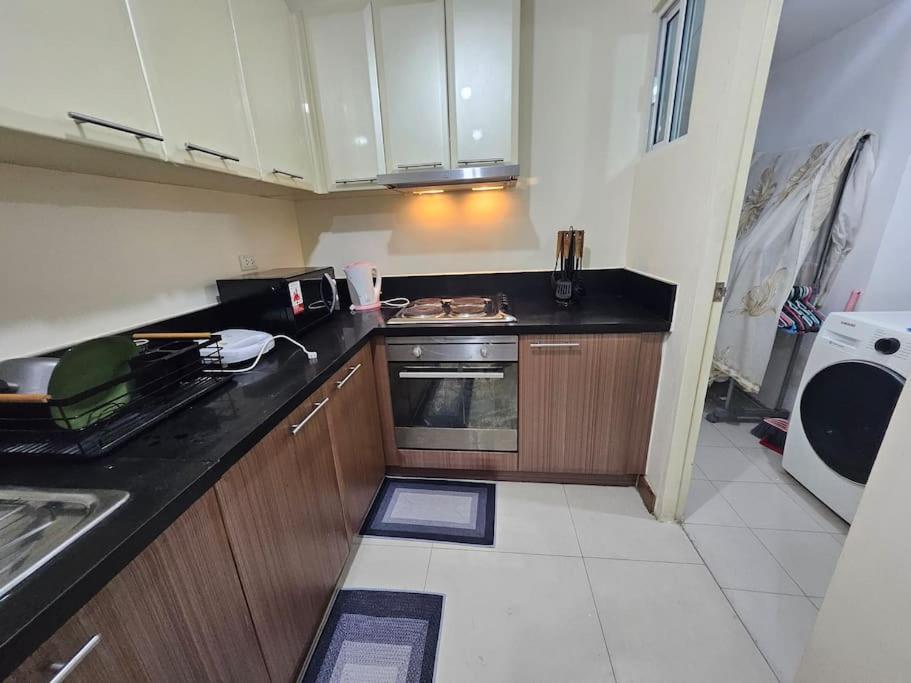 Venice In Mckinley Hill Bgc Taguig With Netflix And Wifi Apartment Manila