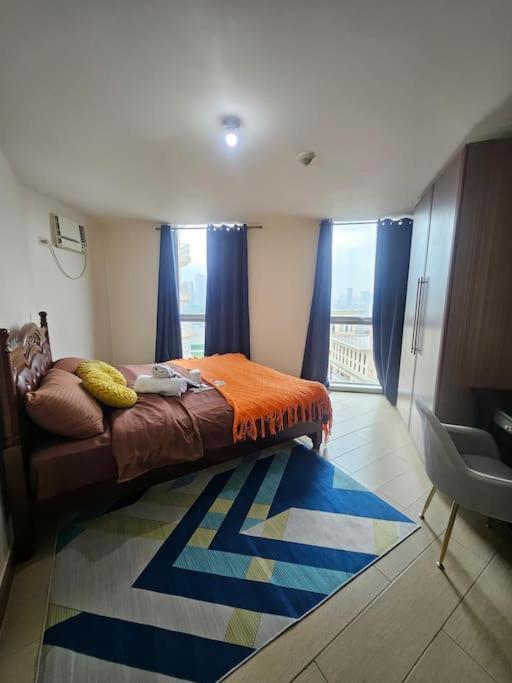 Apartment Venice In Mckinley Hill Bgc Taguig With Netflix And Wifi
