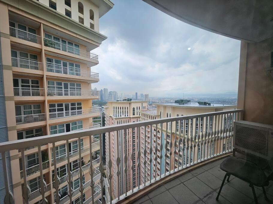 Venice In Mckinley Hill Bgc Taguig With Netflix And Wifi * Manila