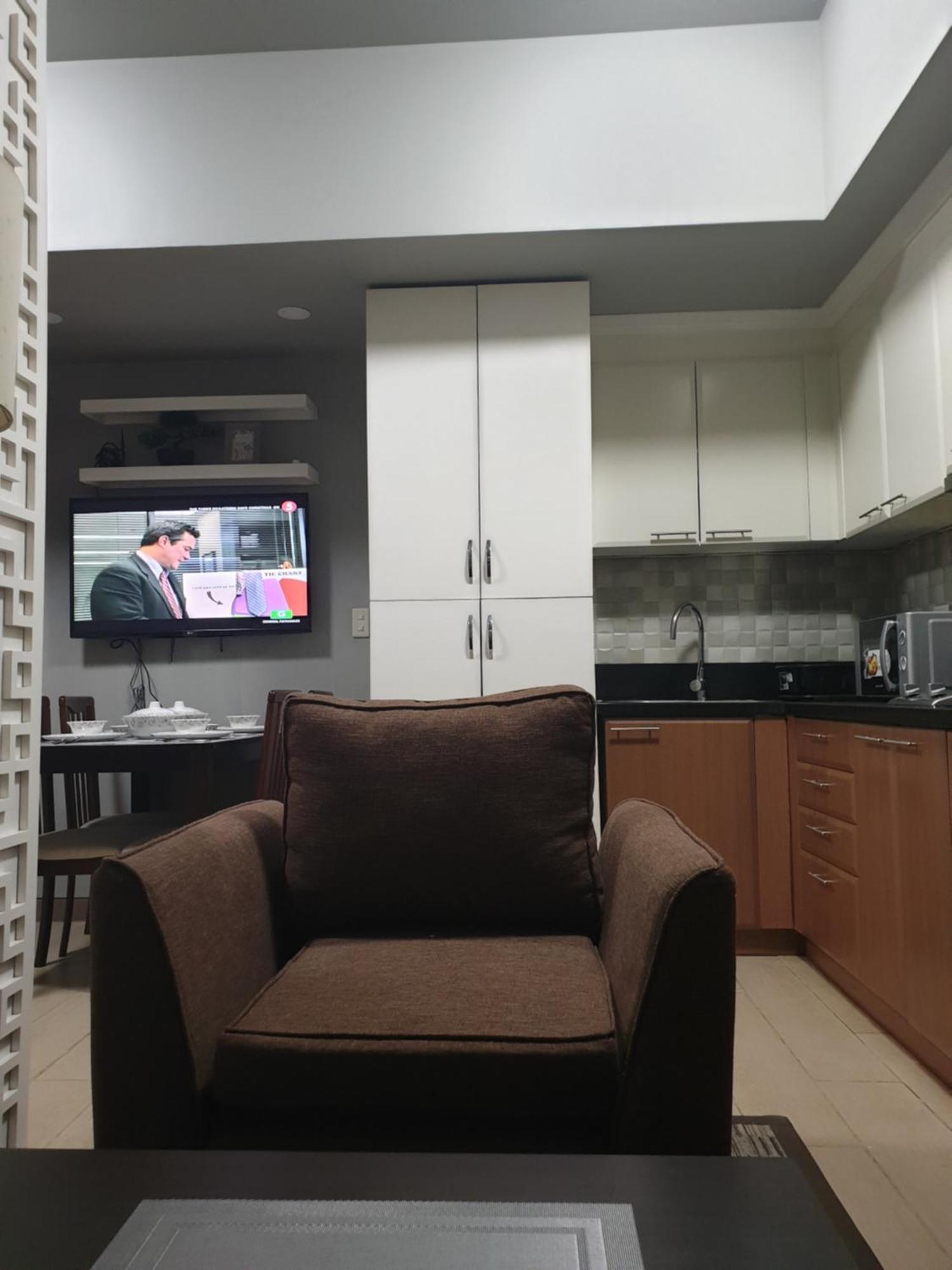 Venice In Mckinley Hill Bgc Taguig With Netflix And Wifi Manila