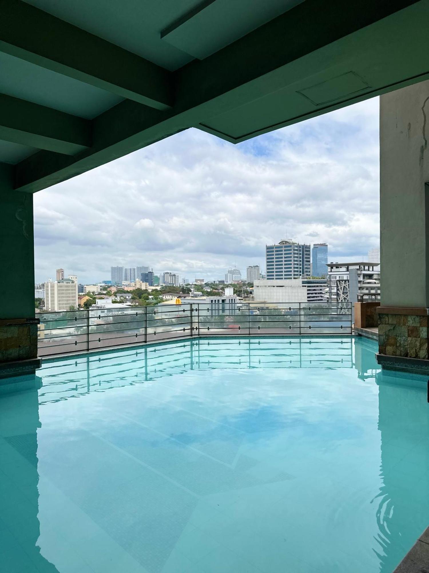 Apartment Serenity Place Near Trinoma Manila