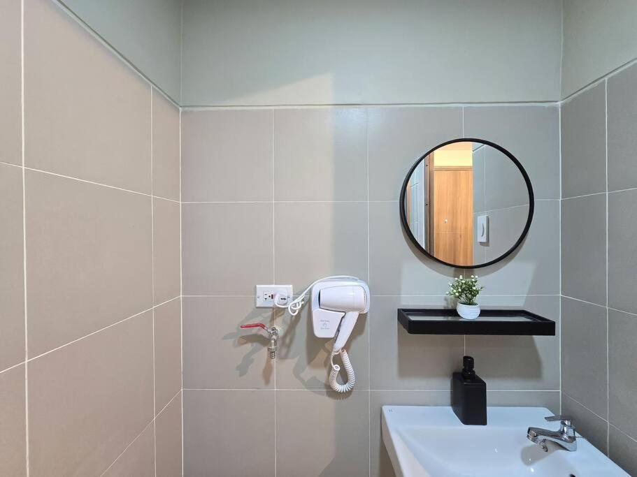 1br Unit Condotel W Balcony Fame Residences -fm48 Apartment Manila