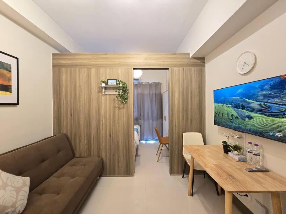 Apartment 1br Unit Condotel W Balcony Fame Residences -fm48