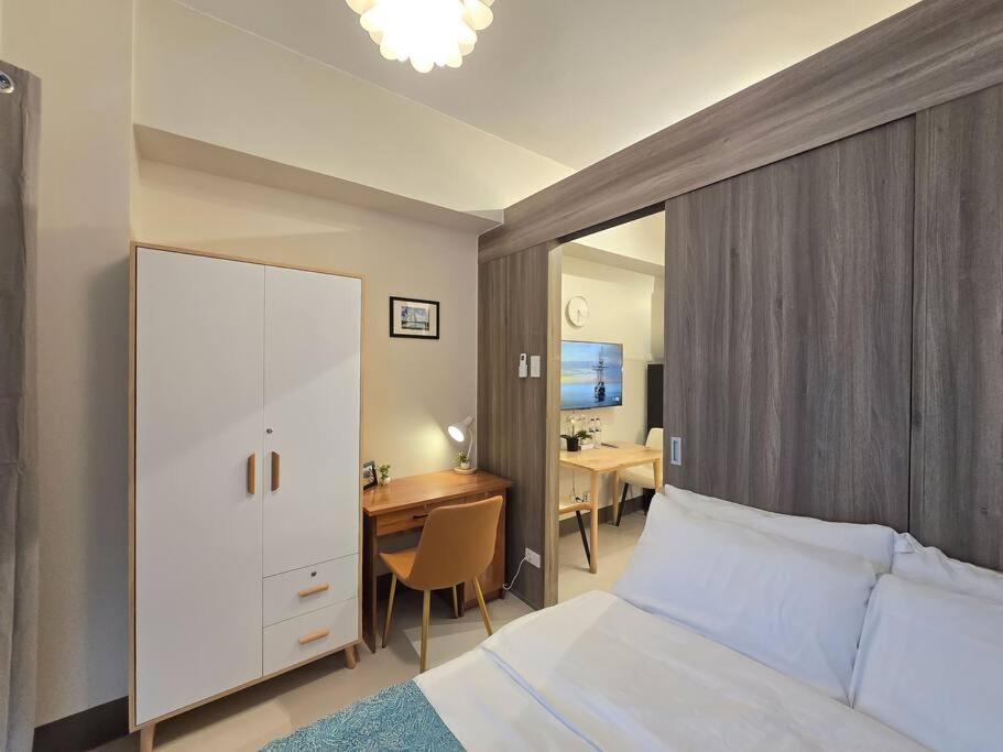 1br Unit Condotel W Balcony Fame Residences -fm48 Manila