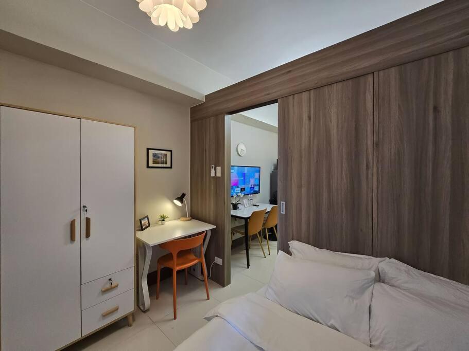 1br Unit Condotel W Balcony Fame Residences - Fm45 Apartment