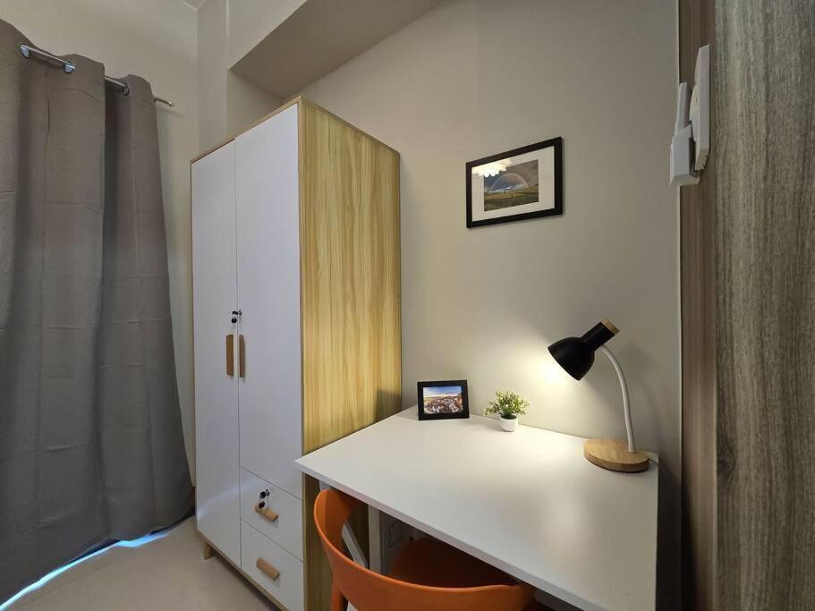 1br Unit Condotel W Balcony Fame Residences - Fm45 Apartment *