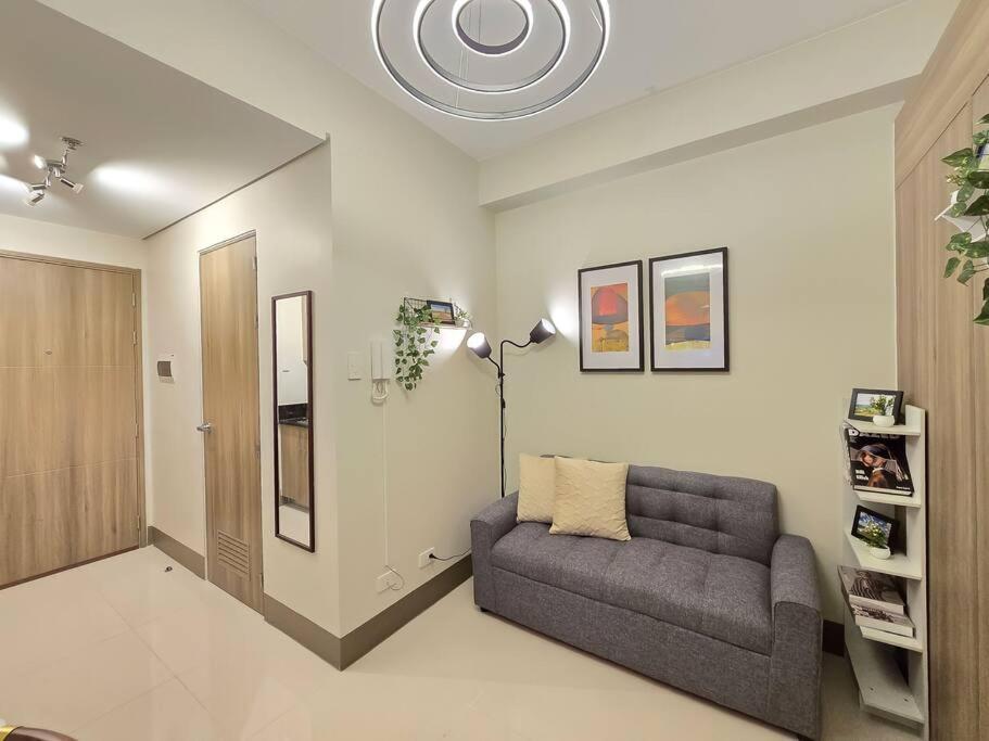 Apartment 1br Unit Condotel W Balcony Fame Residences -fm44