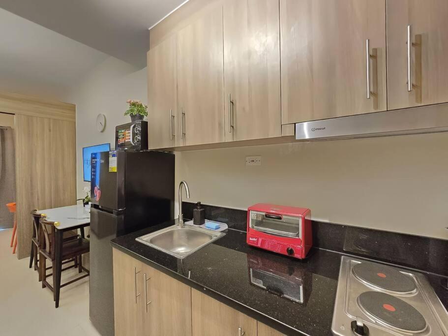 1br Unit Condotel W Balcony Fame Residences -fm44 Apartment