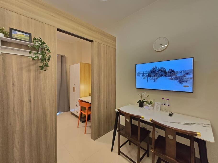 Apartment 1br Unit Condotel W Balcony Fame Residences -fm44