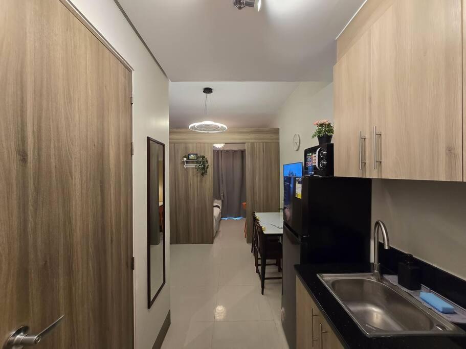 1br Unit Condotel W Balcony Fame Residences -fm44