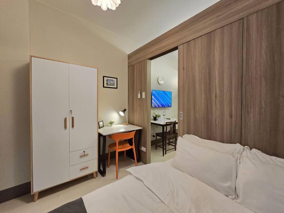 1br Unit Condotel W Balcony Fame Residences -fm44 Manila
