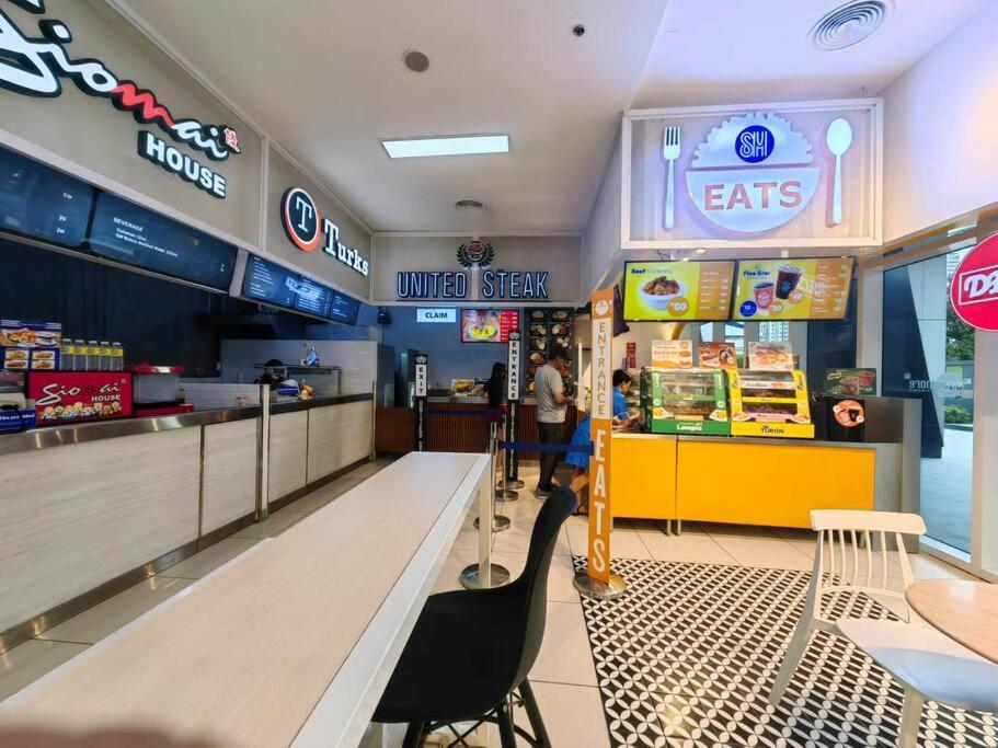 Apartment 1br Unit Condotel W Balcony Fame Residences #fm43
