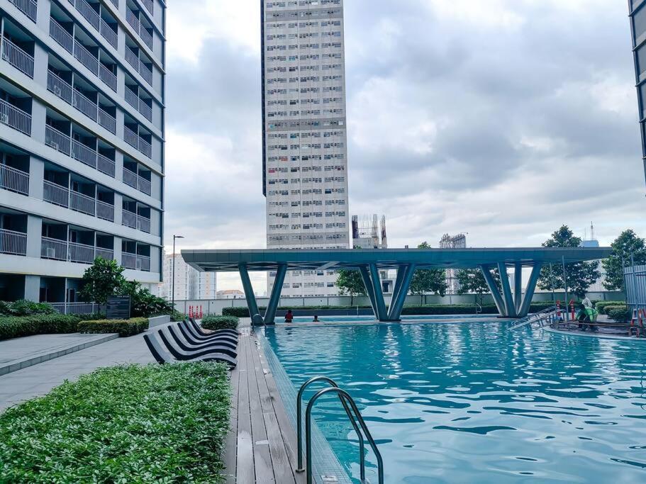 Apartment 1br Unit Condotel W Balcony Fame Residences #fm43