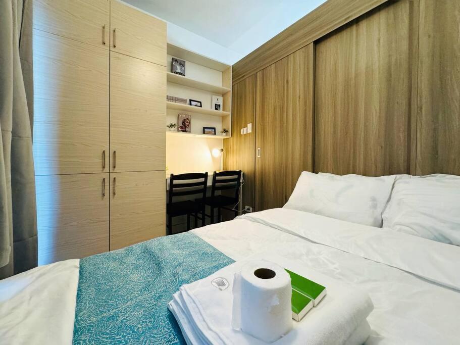 1br Unit Condotel W Balcony Fame Residences -fm42