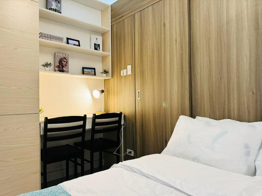 Apartment 1br Unit Condotel W Balcony Fame Residences -fm42 *