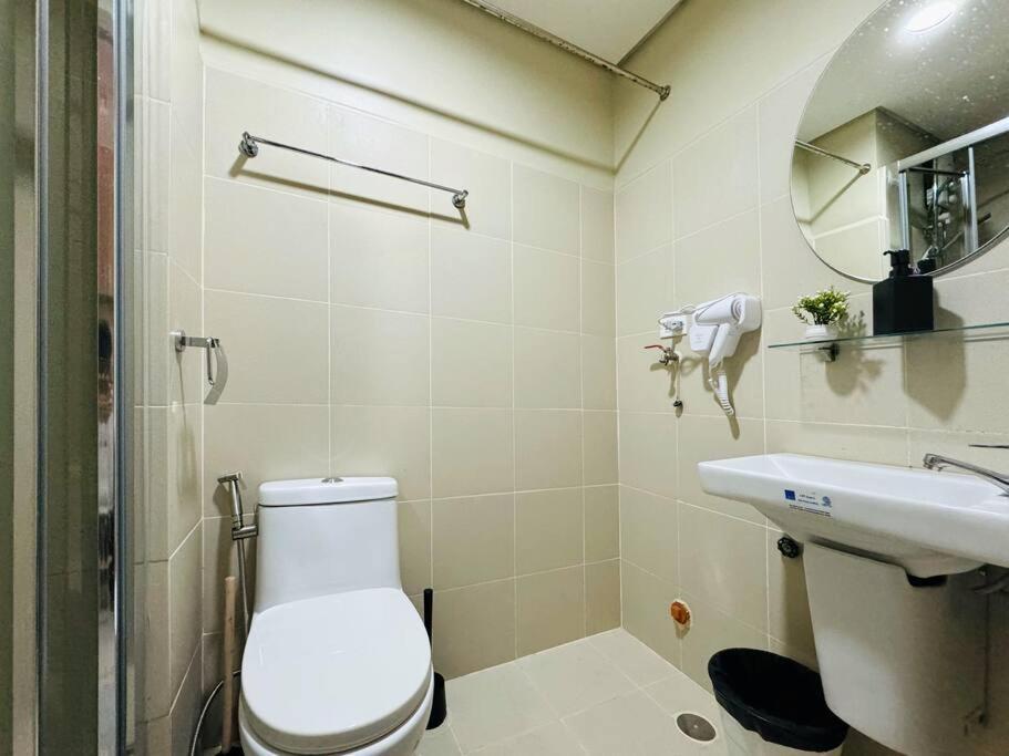 1br Unit Condotel W Balcony Fame Residences -fm42