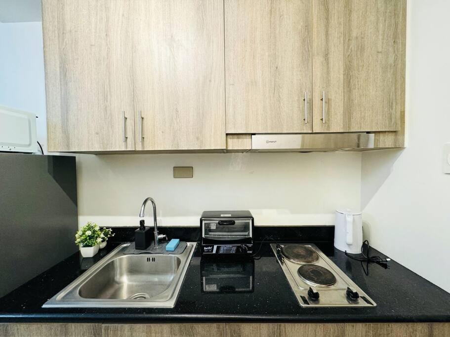 Apartment 1br Unit Condotel W Balcony Fame Residences -fm42