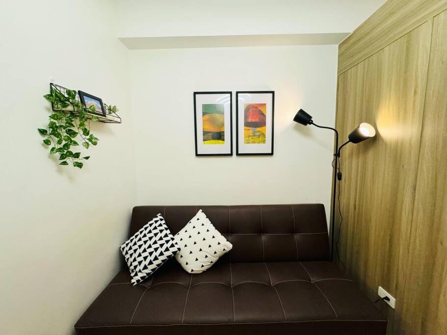 1br Unit Condotel W Balcony Fame Residences -fm42