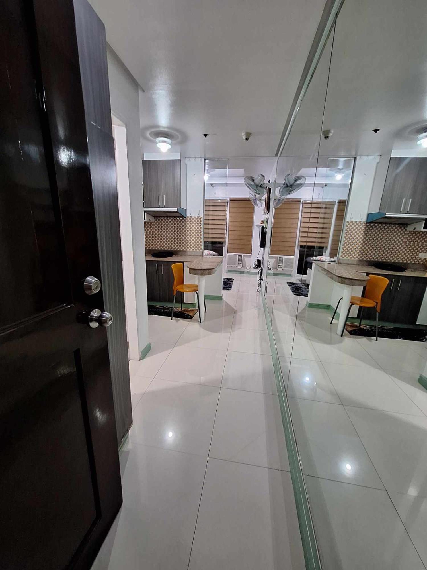 In Birch Tower Malate - Infront Of Mall Apartment Manila