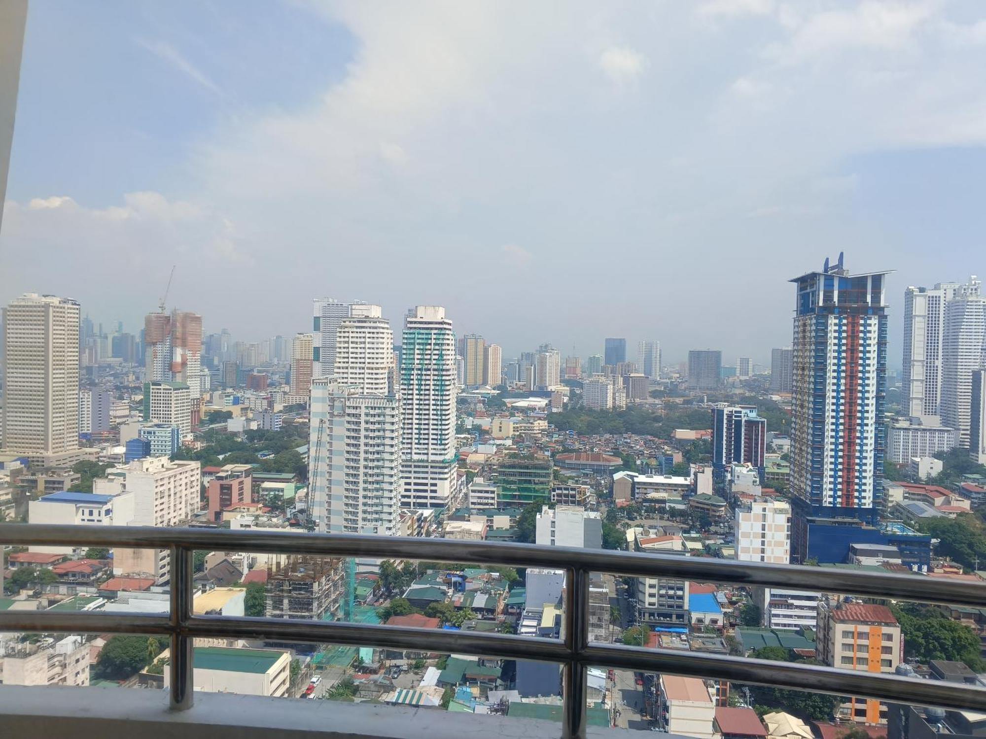 In Birch Tower Malate - Infront Of Mall