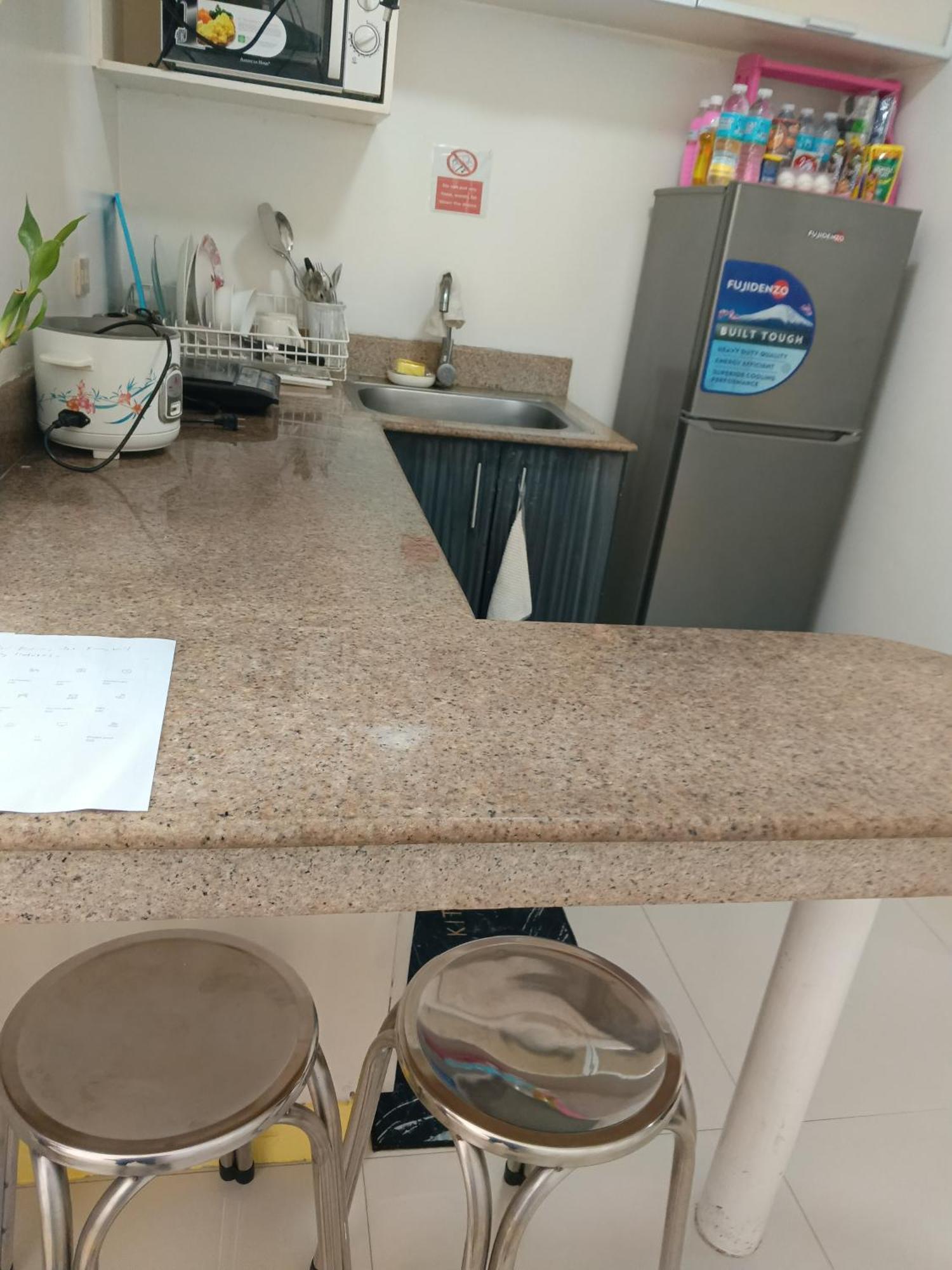 Apartment In Birch Tower Malate - Infront Of Mall Manila