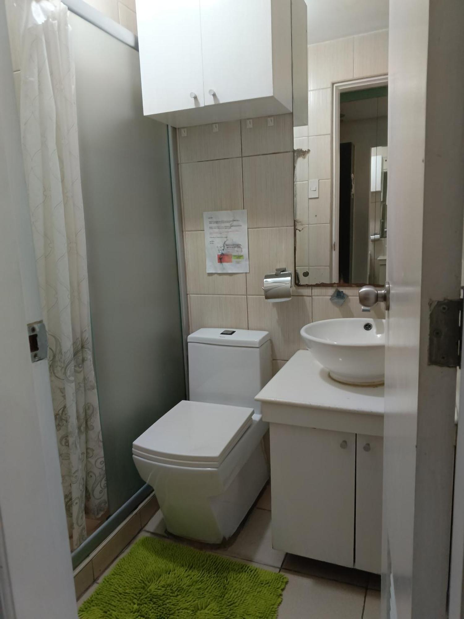In Birch Tower Malate - Infront Of Mall Apartment *
