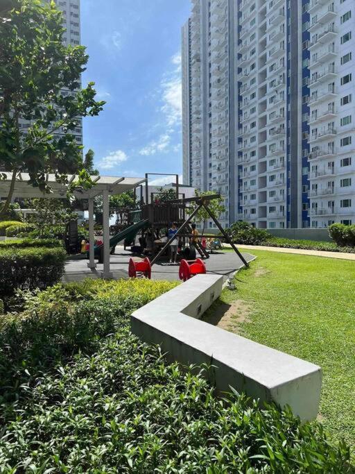 Unit In Quezon Grass Residences Tower 5 32nd Floor Manila