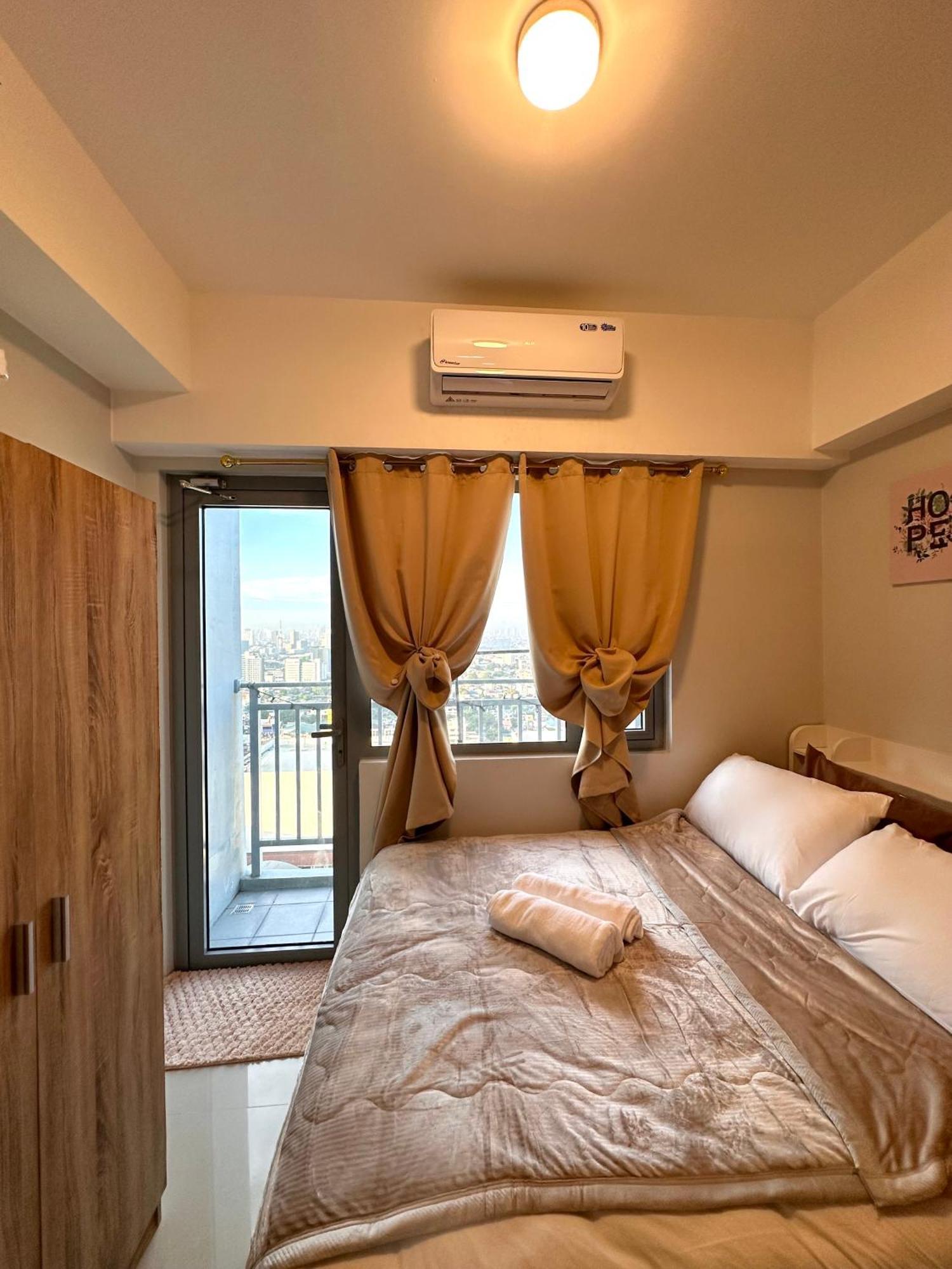 Unit In Quezon Grass Residences Tower 5 32nd Floor Apartment *