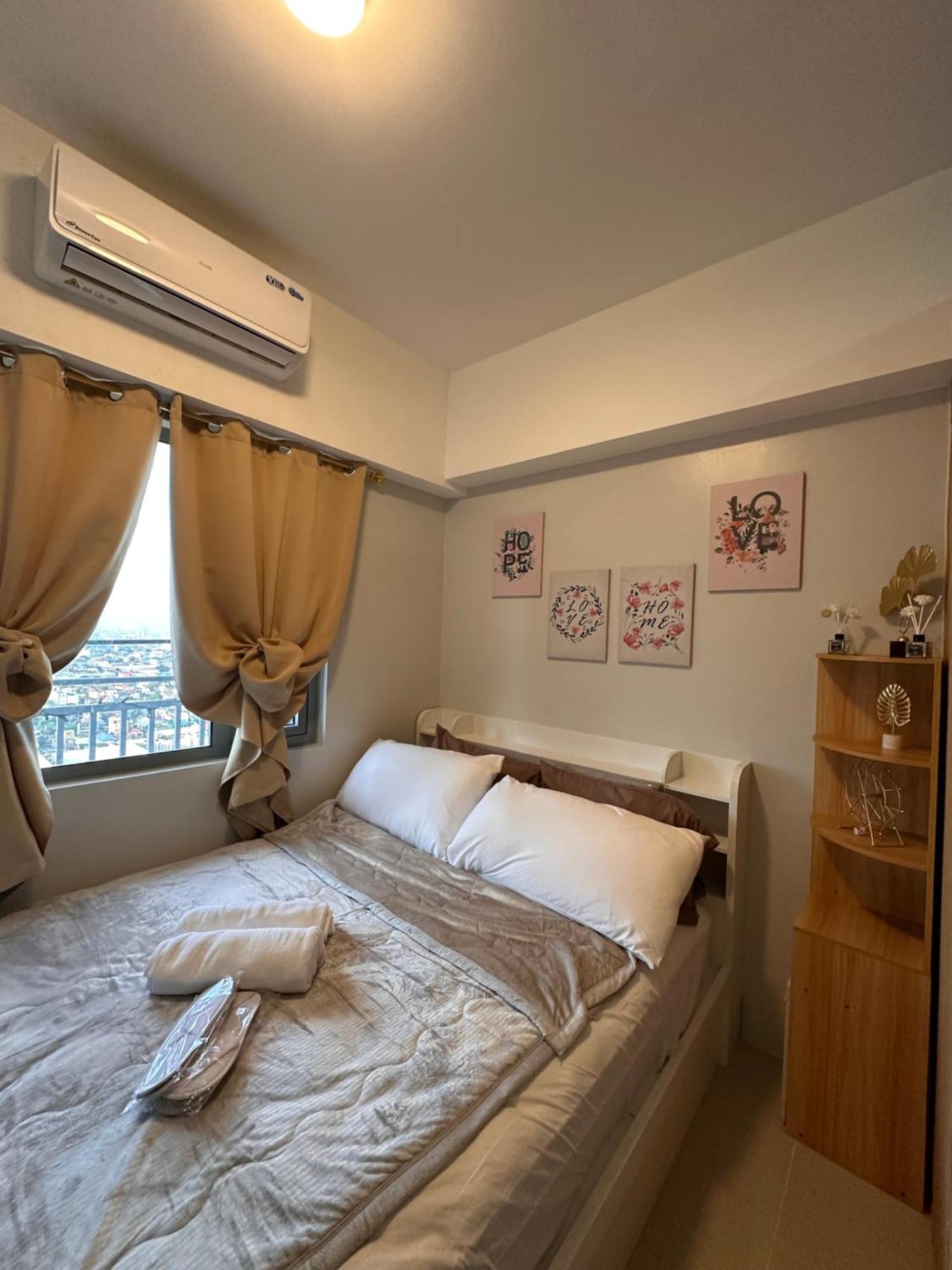 Unit In Quezon Grass Residences Tower 5 32nd Floor * Manila