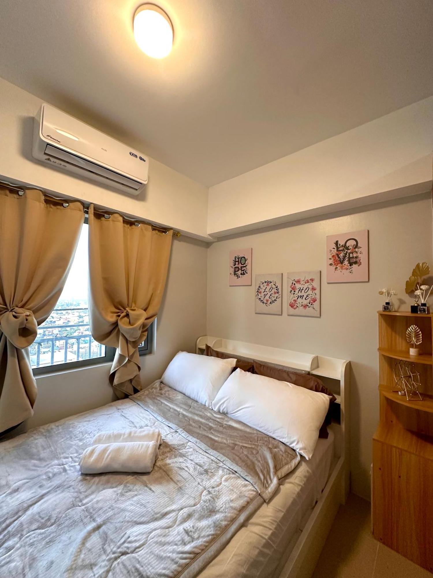 Unit In Quezon Grass Residences Tower 5 32nd Floor Apartment *