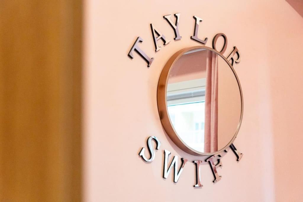 Taylor Swift Inspired Near Okada Moa Apartment *