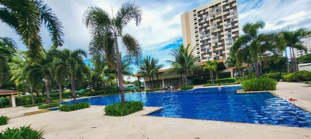 Apartamento Spacious In Alabang *