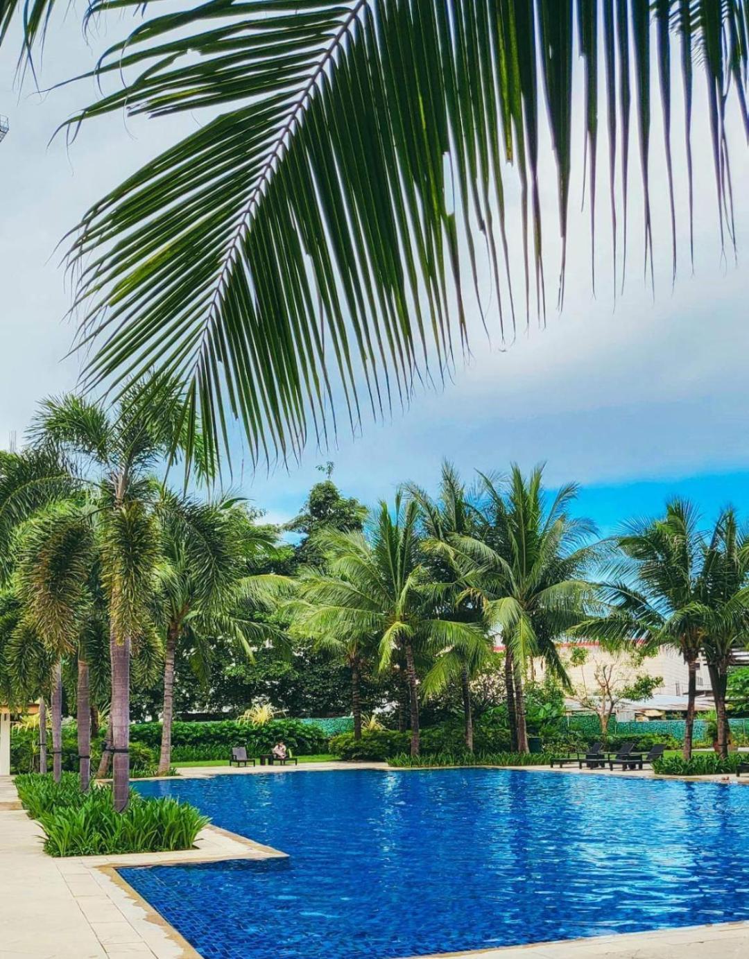 Spacious In Alabang Apartamento *